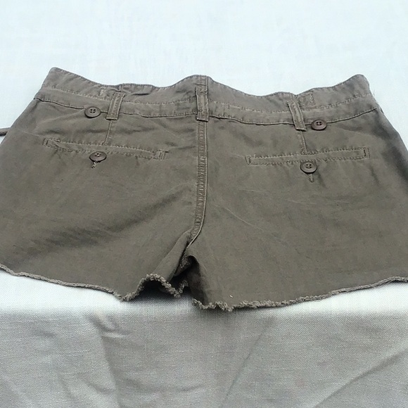 FREE PEOPLE GREEN SHORTS - Picture 3 of 8